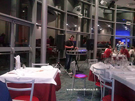 postazione musicale per dj set