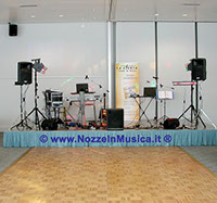 Postazione musicale Grandi spazi con palco